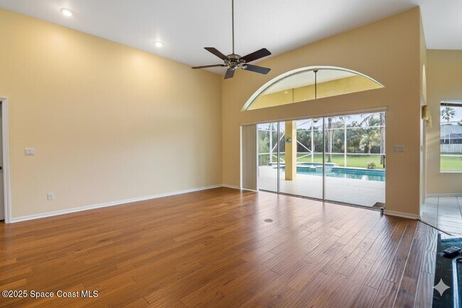Building Photo - 137 Martesia Way