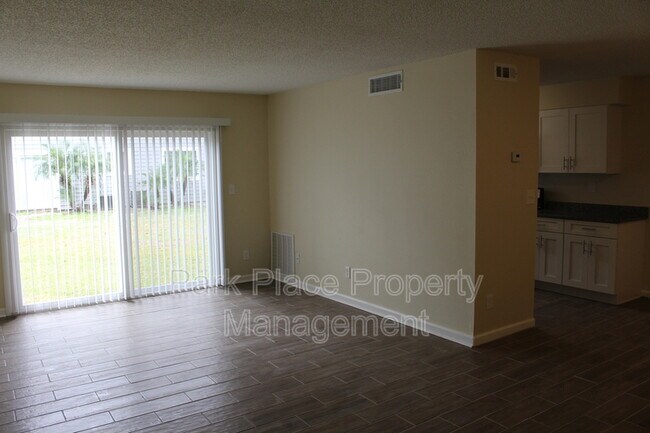 Foto del edificio - 1050 Wayne Ave