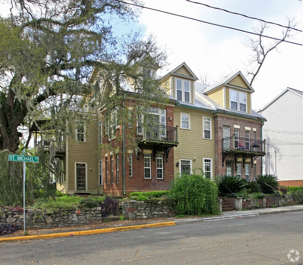 Building Photo - 820 St Michael St