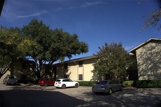 Building Photo - 5809 Harvest Hill Rd