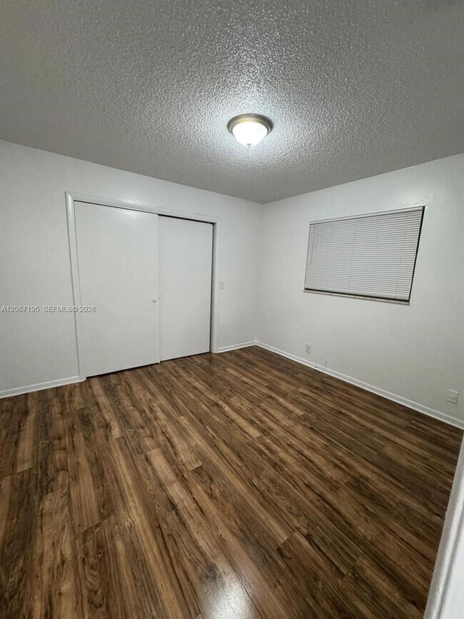 Foto del edificio - 1746 3rd Ave N