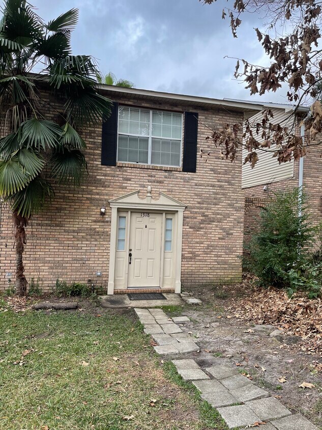 1318 Foxborough Dr, Pensacola, FL 32514 Townhome Rentals in Pensacola