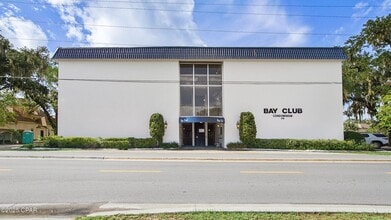 Building Photo - 316 Cherry St