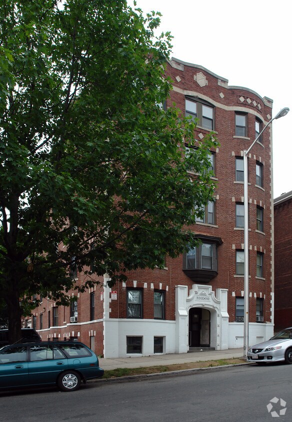 Building Photo - Ridgewood