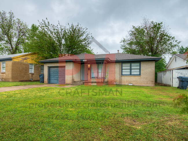 Building Photo - 3119 SW 40th St