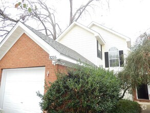 Building Photo - 3216 Castle Ct
