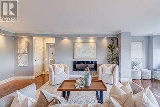 Building Photo - 65 Skymark Dr