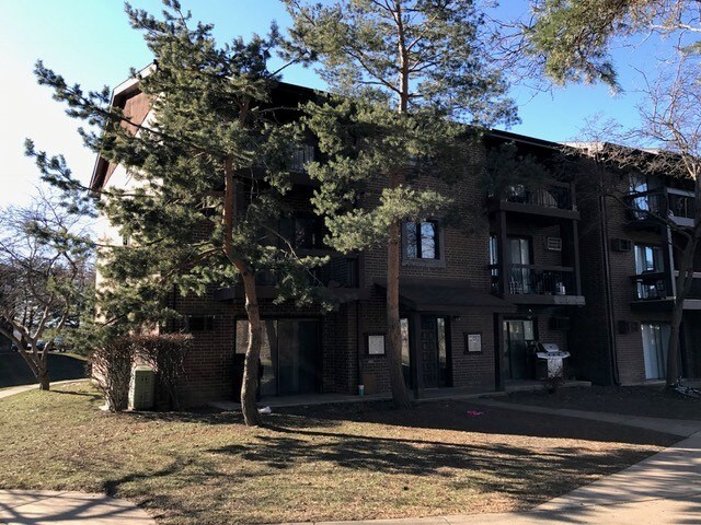 Building Photo - 1557 N Winslowe Dr