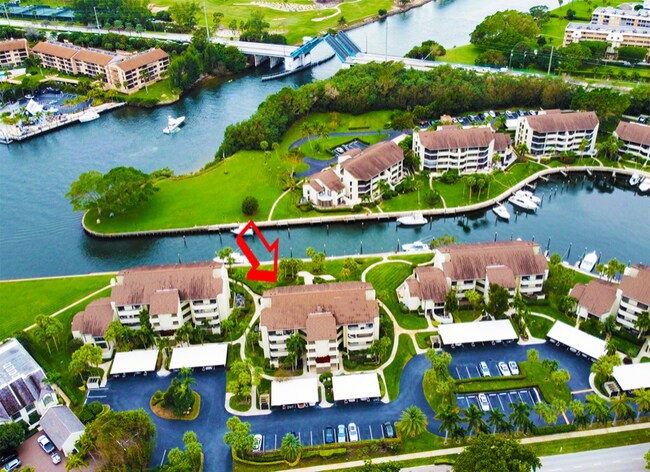 Foto del edificio - 1117 Marine Way E