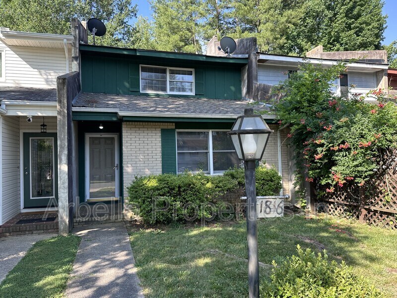 Primary Photo - 1816 Presswood Rd