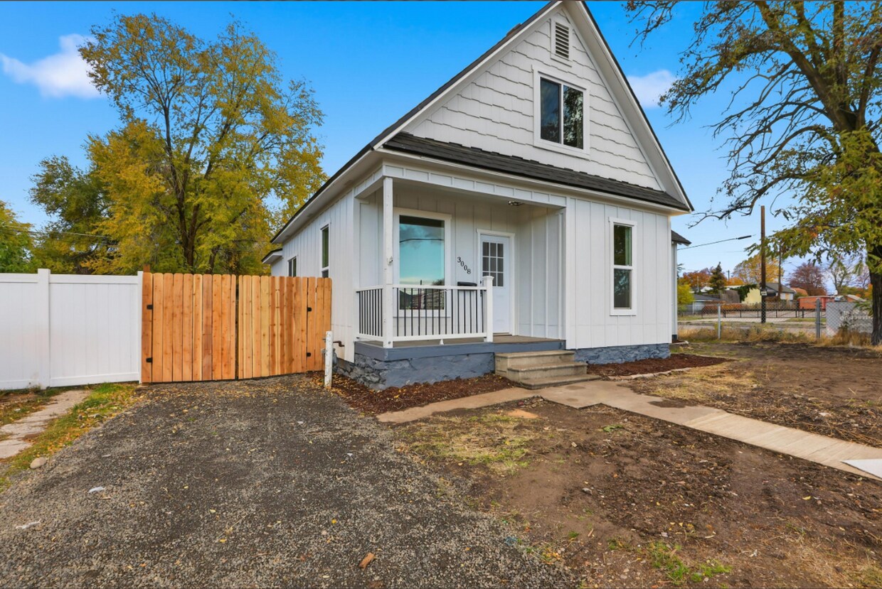 Foto principal - Beautiful single family home for rent! - 4...