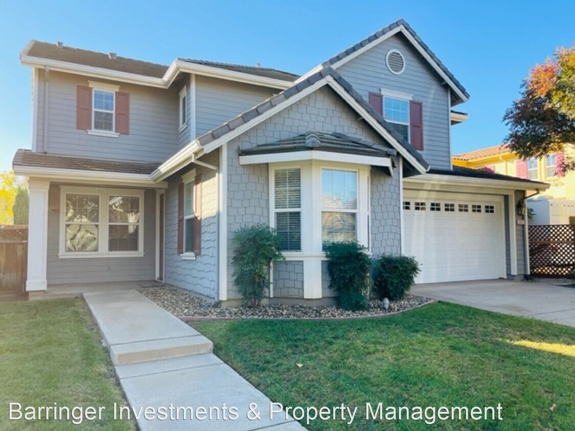 Foto principal - 5 br, 3 bath House - 692 W Refinado Way