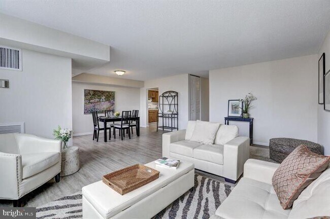 Foto del edificio - 4601 N Park Ave