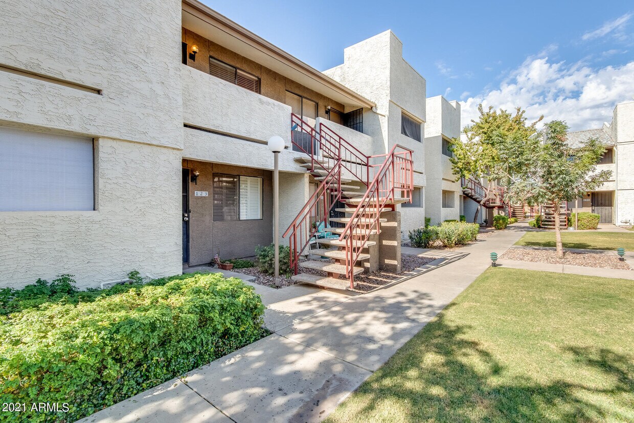 3301 E Earll Dr Unit 223, Phoenix, AZ 85018 Apartment for Rent in