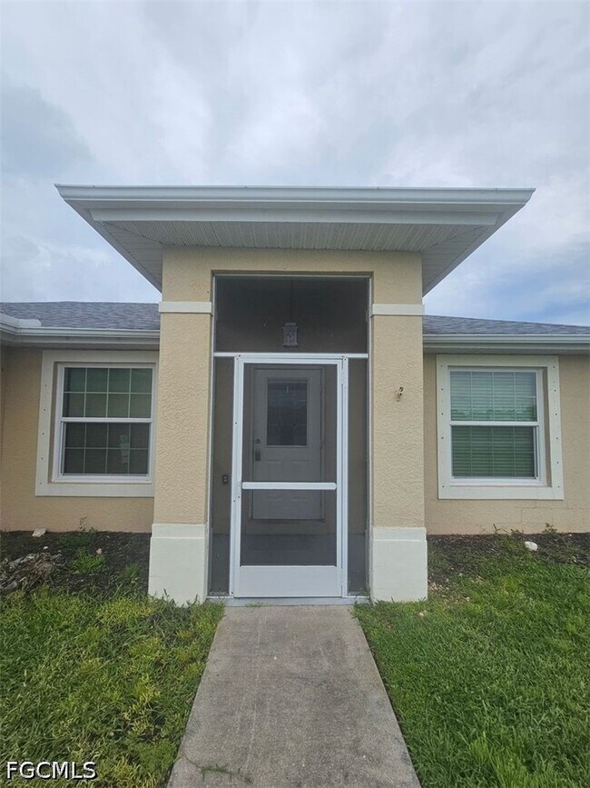 Building Photo - 1144 NW 5th Pl