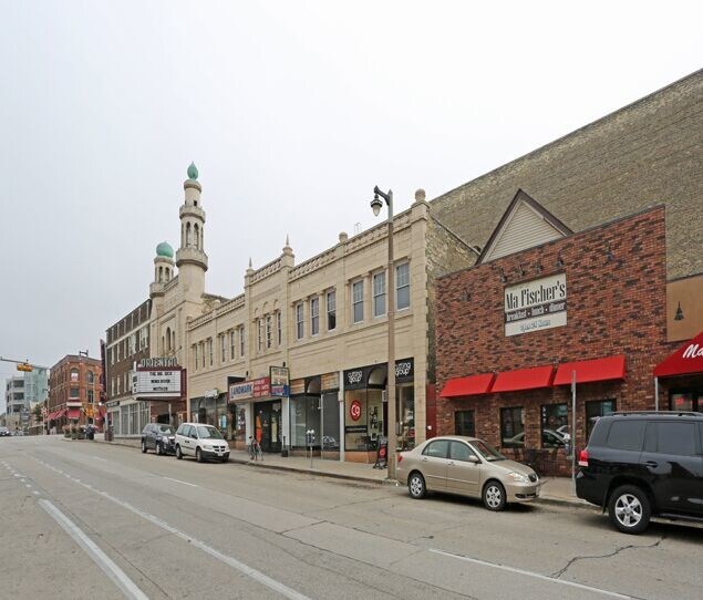 Walkable Farwell Avenue is lined with shops and restaurants