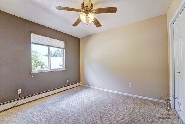 Foto del edificio - 536 Park Ridge Ct