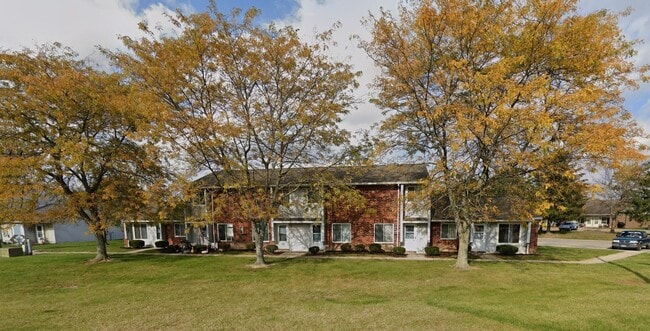 Building Photo - 500 Highland Pkwy