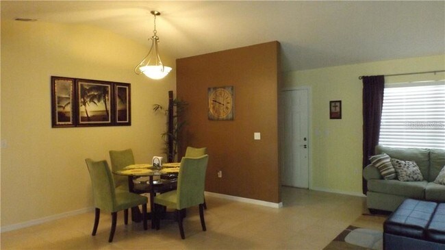 Foto del edificio - 10484 Greenway Ave