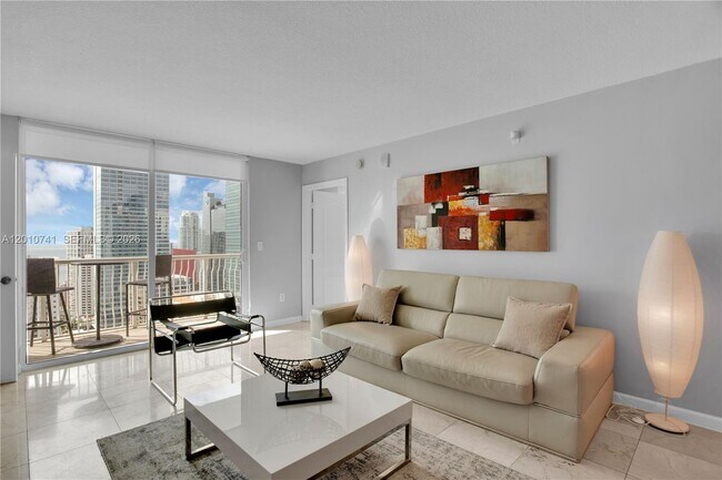 Foto del edificio - 1200 Brickell Bay Dr