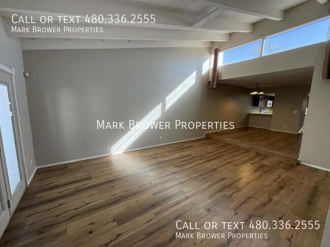 Foto del edificio - 3229 S Fairfield Dr