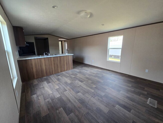 Foto del edificio - 6500 Mccrary Rd Ext