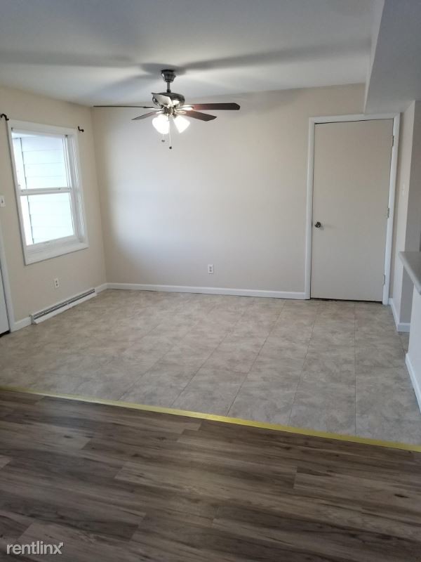 Building Photo - 3 br, 1.5 bath Apartment - 222 5th St West