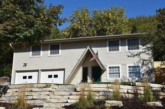 Building Photo - 1900 Rockhill Rd