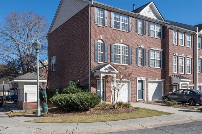 Building Photo - 3177 Mill Springs Cir NE