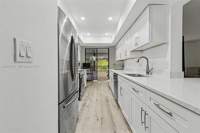 Building Photo - 1410 Sheridan St