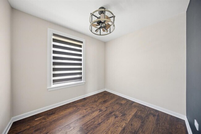 Foto del edificio - 1798 Howard Ave