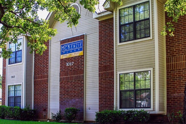 Foto del edificio - Walking Distance to UNT