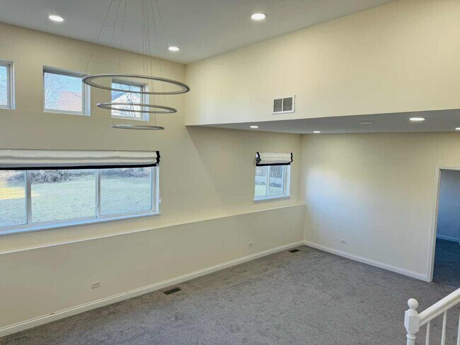 Foto del edificio - 425 Claire Ave