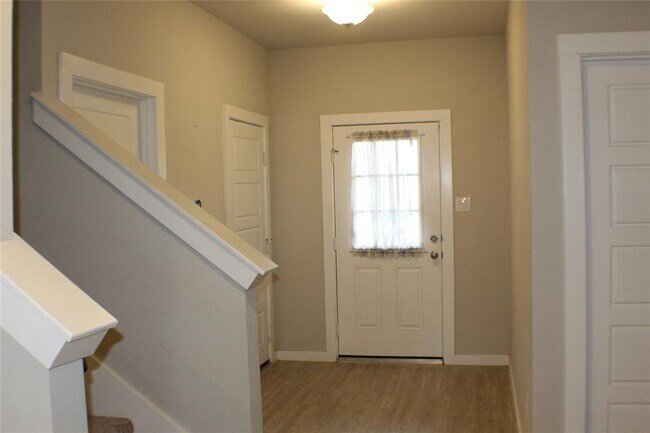 Building Photo - 1203 Lancer Leap Dr