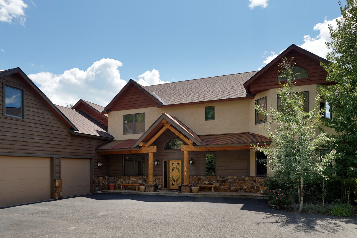 221 Larkspur Dr, Carbondale, CO 81623 House Rental in Carbondale, CO