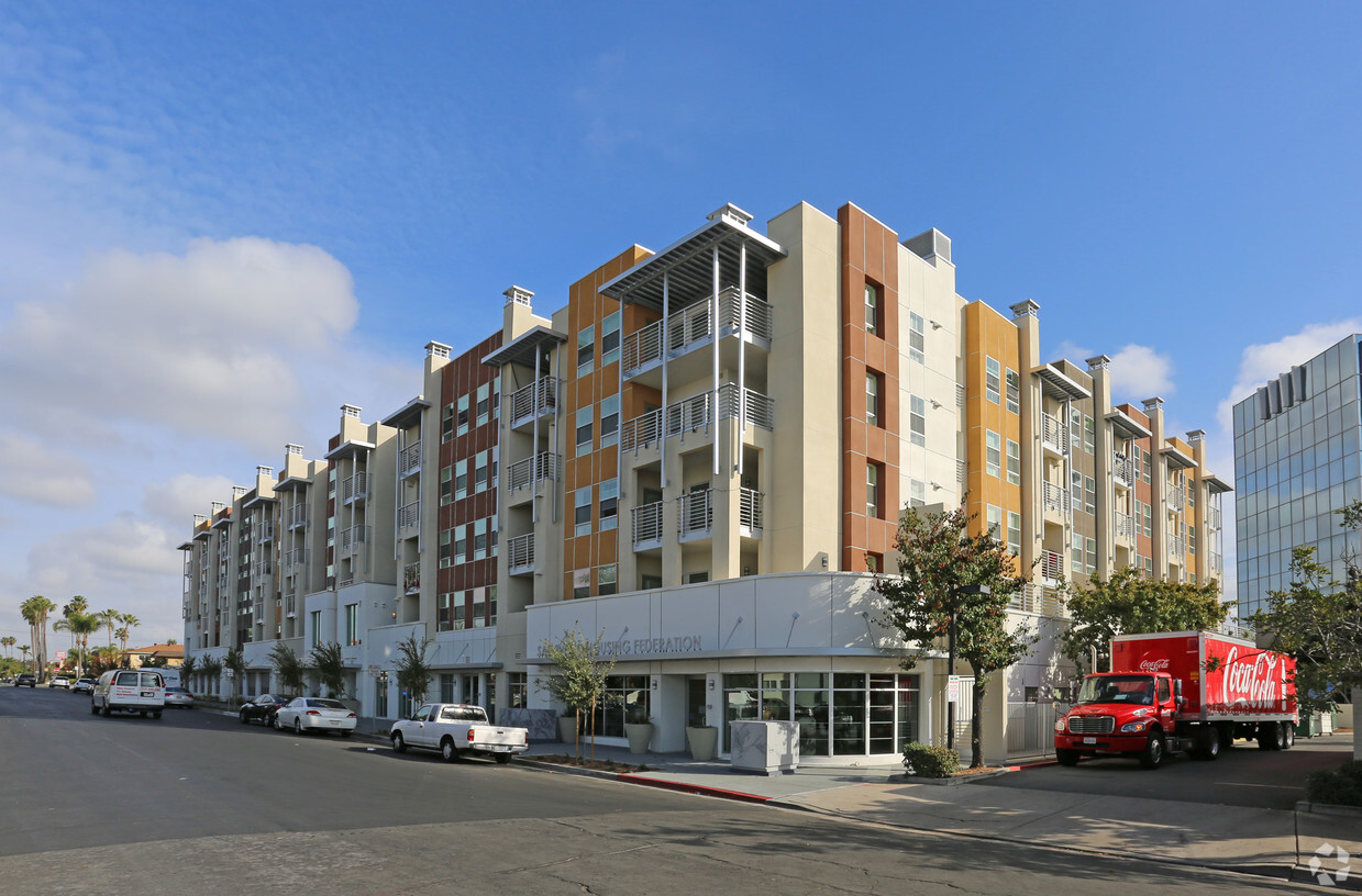 Foto del edificio - Iowa Street Senior Housing