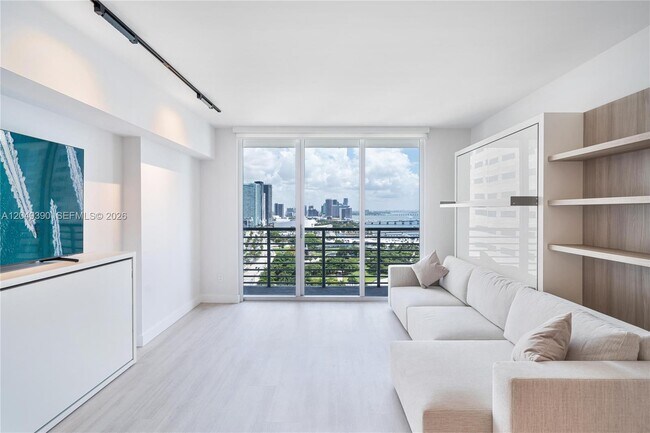 Building Photo - 325 S Biscayne Blvd