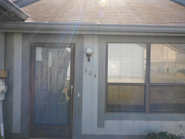 Building Photo - 204 Tallulah Trail