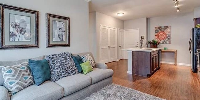 Building Photo - 2 bedroom in Humble TX 77396