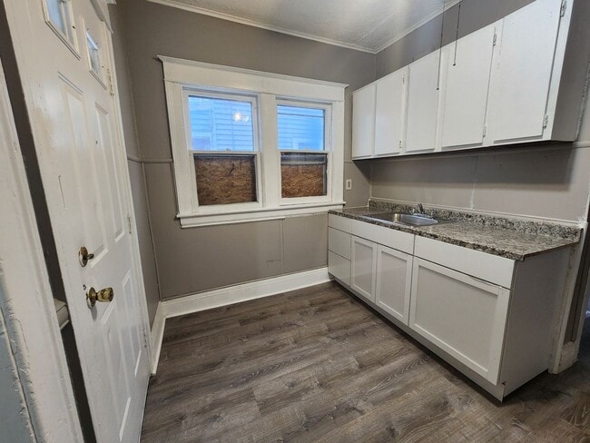 Foto del edificio - 4 Bedroom Single Family Home!