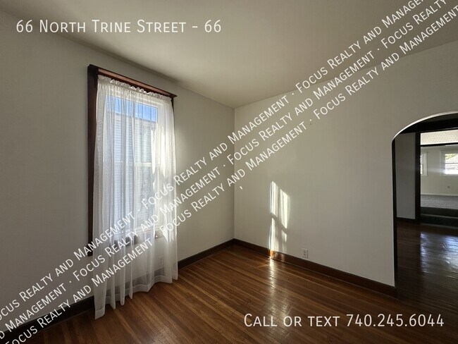 Foto del edificio - 66 N Trine St