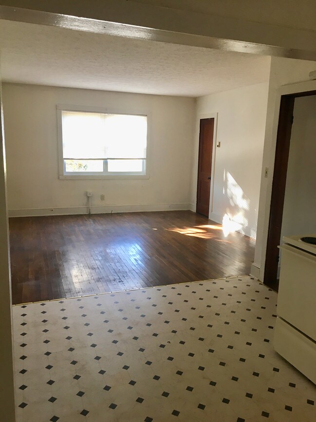 Foto del edificio - 507 E Thompson St