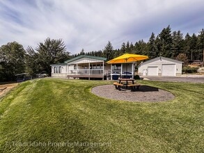 Building Photo - 34797 N Limekiln Rd