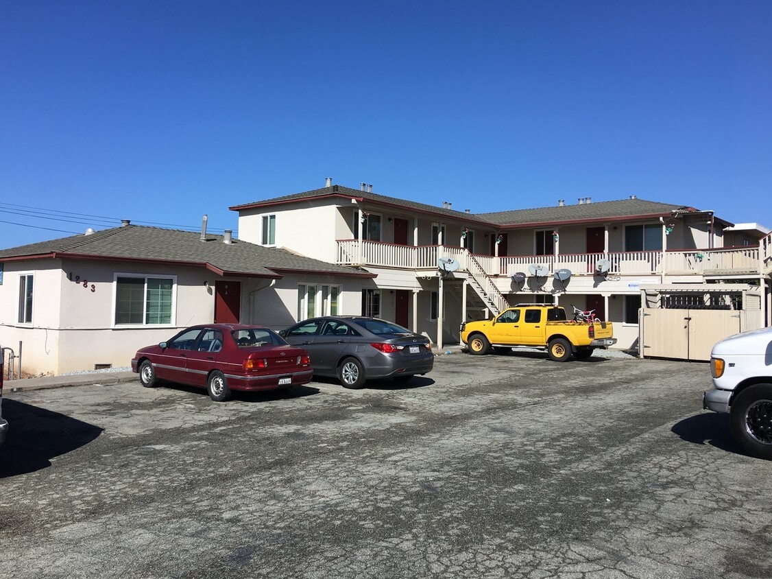 Primary Photo - Playa Vista Apartments