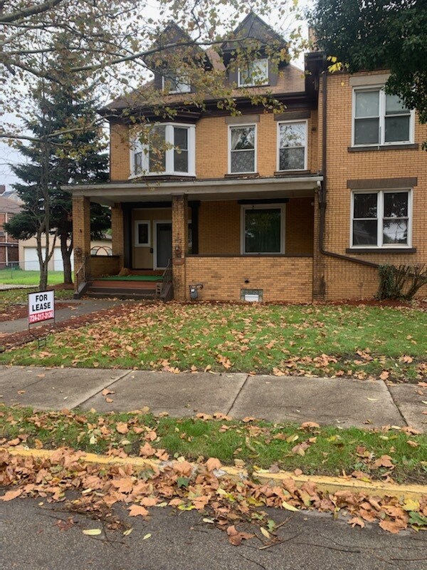 1144 Broadway St, East Mc Keesport, PA 15035 House Rental in East Mc