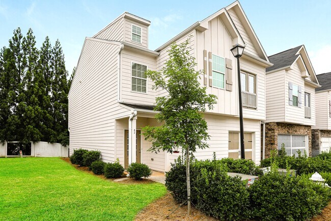 Building Photo - 42 Madaline Ln