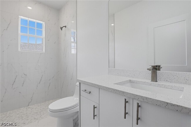 Foto del edificio - 4708 27th St SW