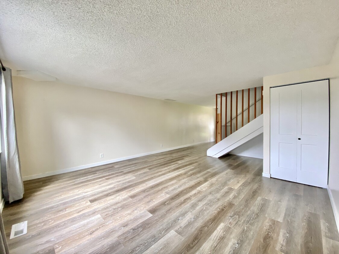 Foto principal - 4097 W 18th Ave