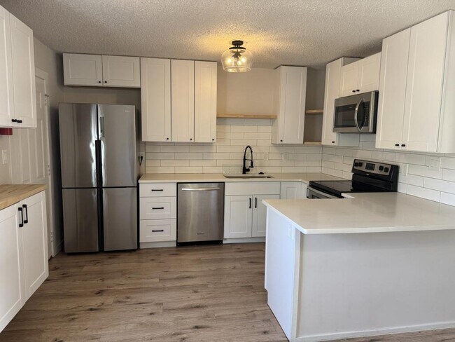 Foto del edificio - 3068 S Delaware St