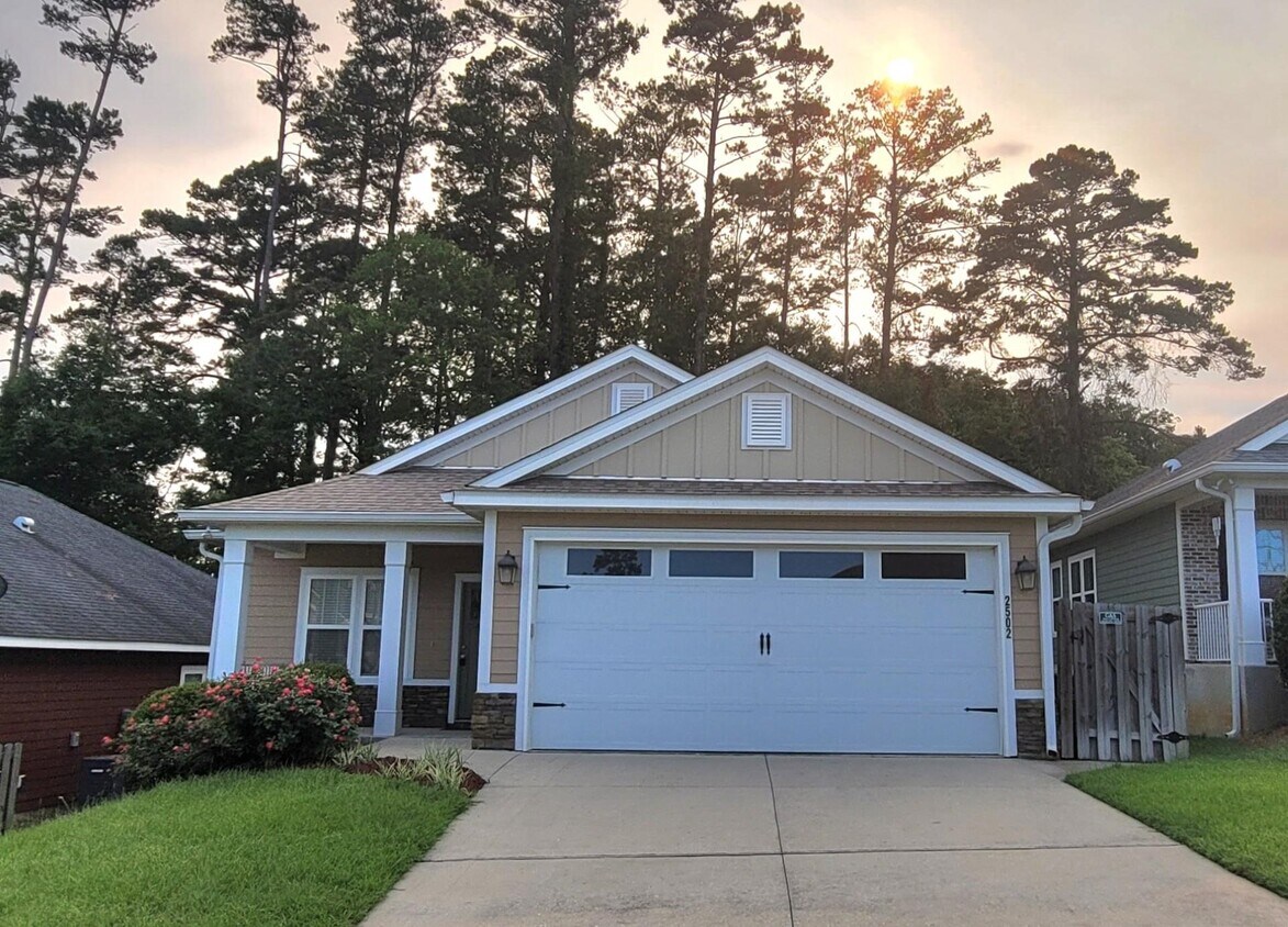 Foto principal - 2502 Tippecanoe Ridge